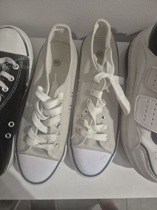 Buty adidas 38.5 na halę