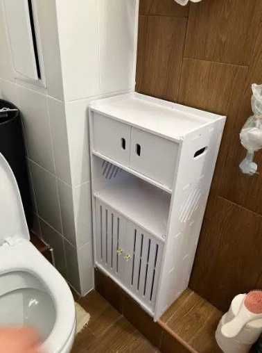 Шафа з пластику для ванної