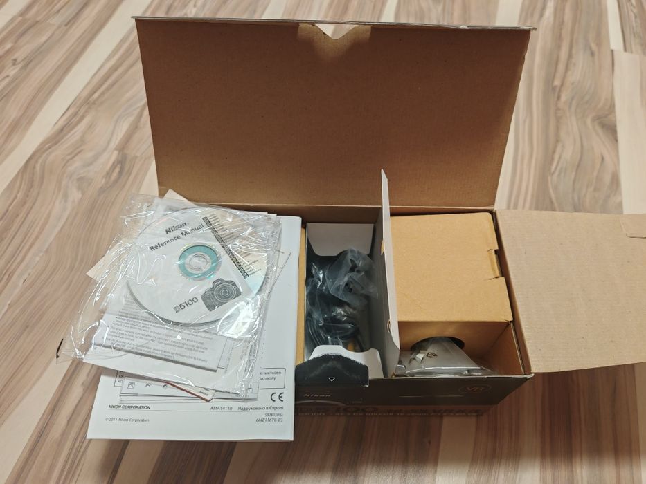 Дзеркальний фотоапарат Nikon D5100 18-55 VR Kit (в новому стані)