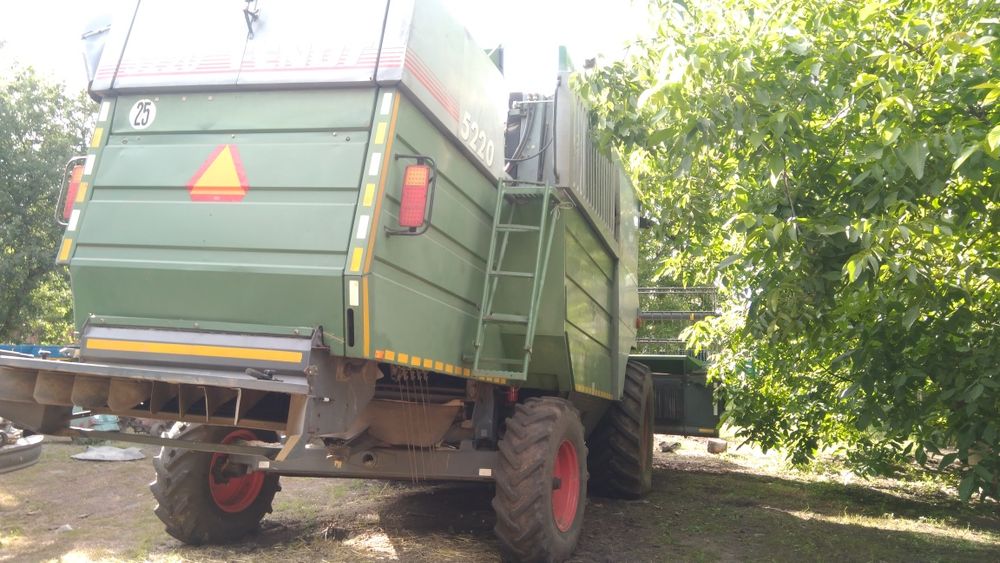 Комбайн Fendt 5220