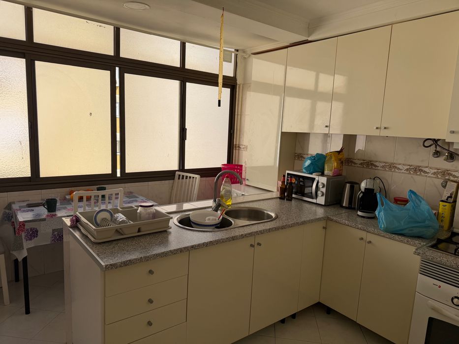 Quarto disponível para arrendar- Odivelas, Ramada
