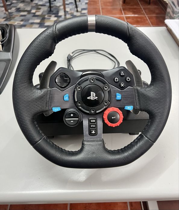 Logitech G29 – Volante com Pedais e Mudanças | PS4/PS5/PC | Como Novo