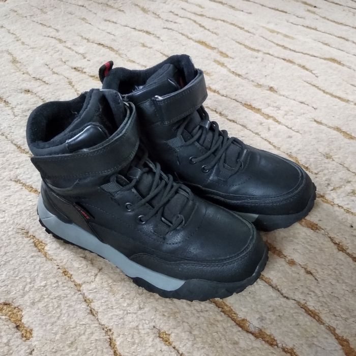 Ботинки зимние на мальчика р.35, по стельке 22,5см сапоги зима