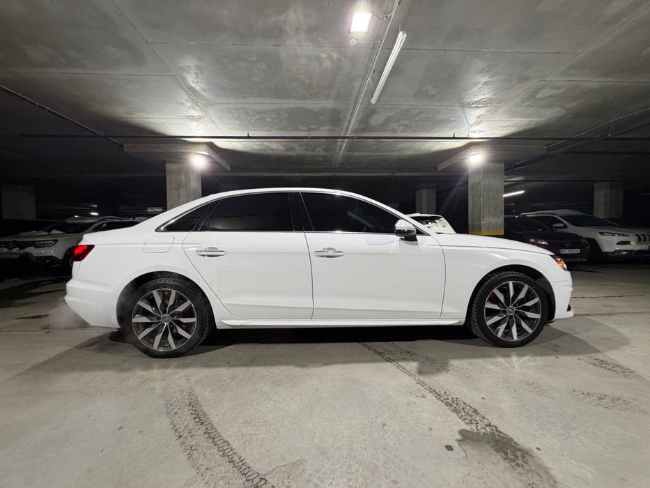 Audi A4 premium 2021