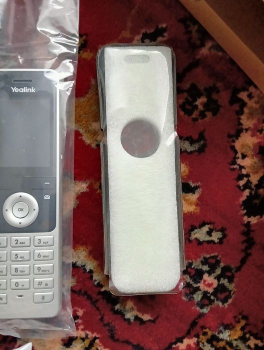 Telefon biznesowy firmowy Yealink W56H i pokrowiec