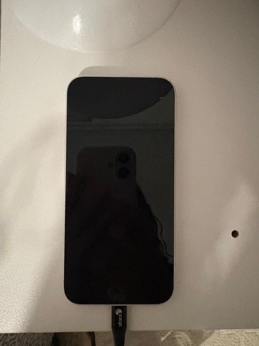 iPhone 13 de 128GB, branco, em excelente estado
