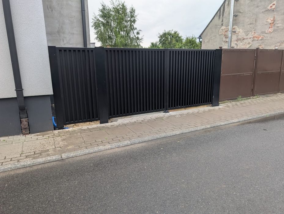 Schody balustrady Brama przesuwna bramy przesuwne 4m 5m ocynk panel 3D