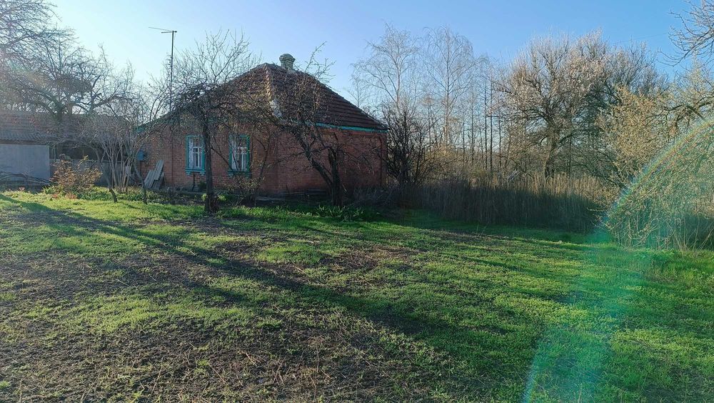 Будинок зі зручностями. Поруч  р. Ворскла 17 Соток. Р-н. Крутий берег