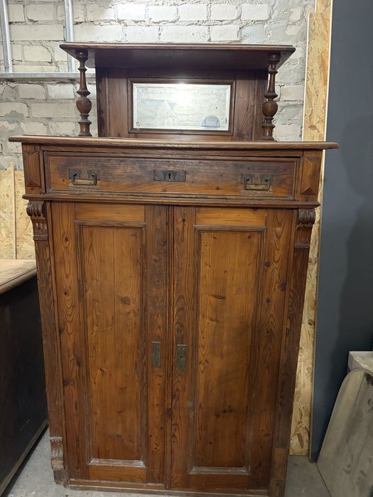 Dwie stare komody do renowacji