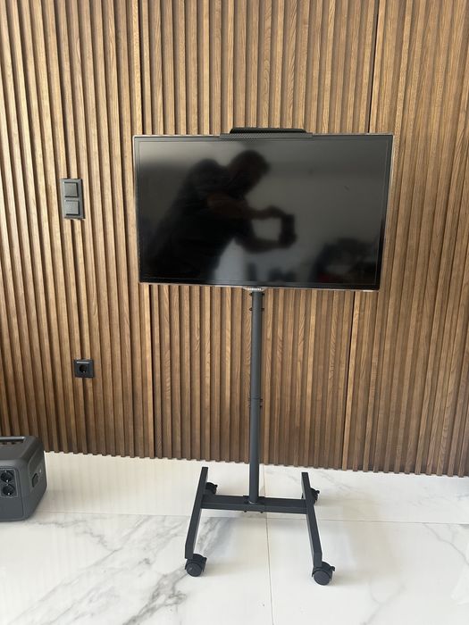 Samsung 32” com suporte