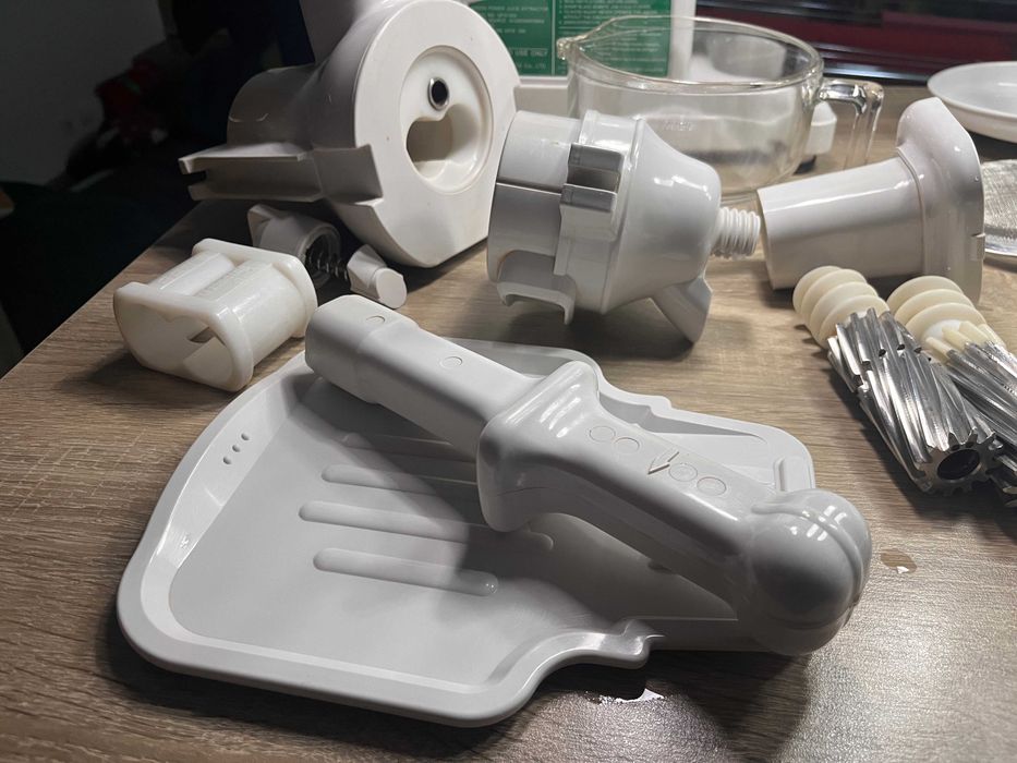 Wyciskarka do soków Green Star  Gold GP-E1503