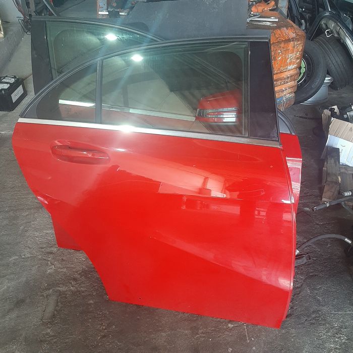 MERCEDES.  varias portas