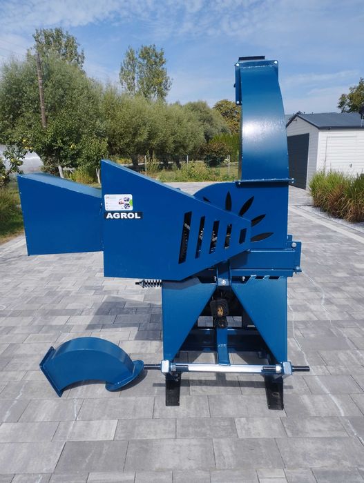Rębak bębnowy Denis R-12  do gałęzi 12 cm wysyłka półautomat Nowy