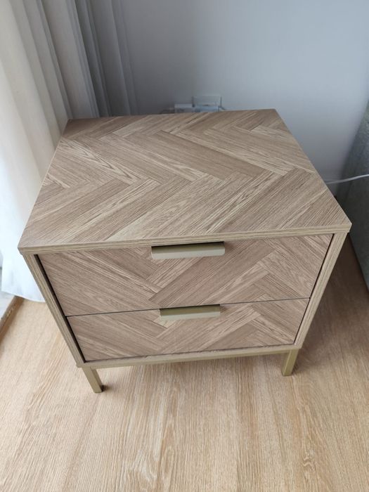 Mesinha cabeceira Chevron