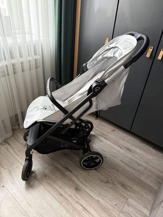 Прогулянкова коляска Cybex Beezy fog grey