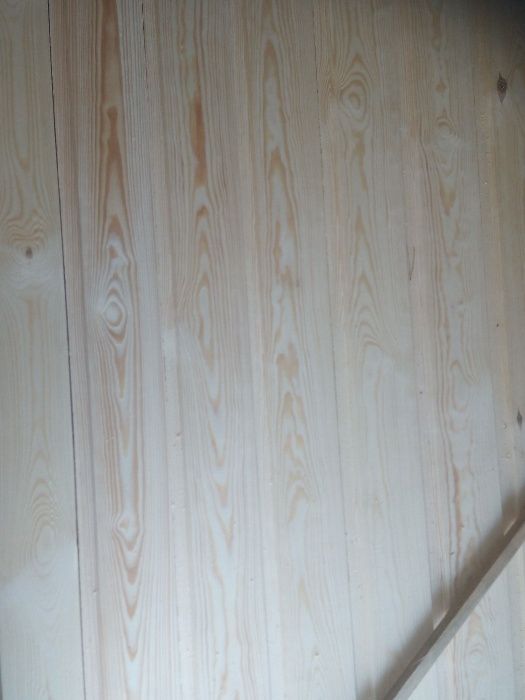 Dachowa podbitka sosnowa