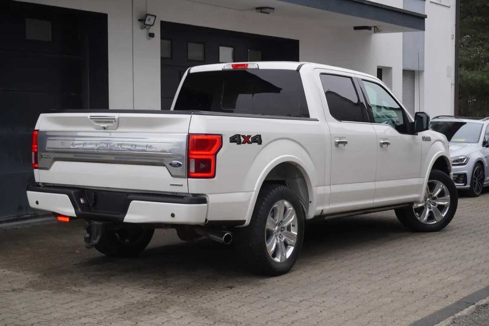 Ford 150 Platinum 4x4 Європа