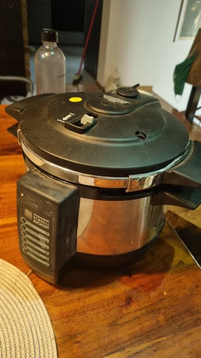 Elektryczny szybkowar