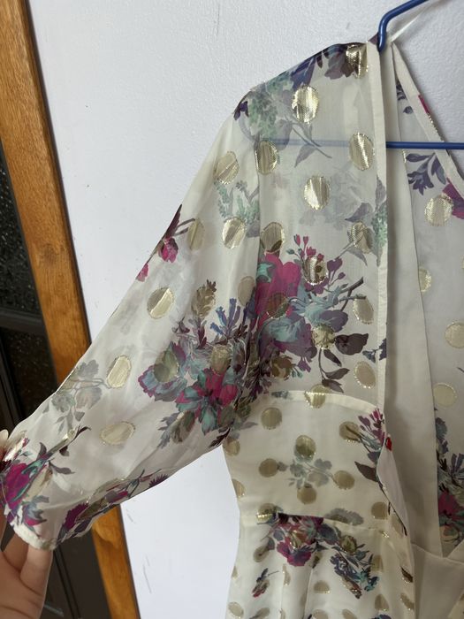 Шовкова сукня з відкритою спинкою