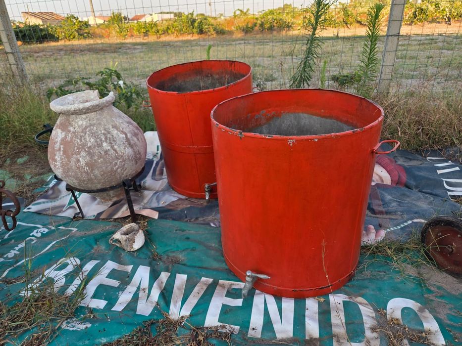 Par de poceiros agricolas em aço galvanizado