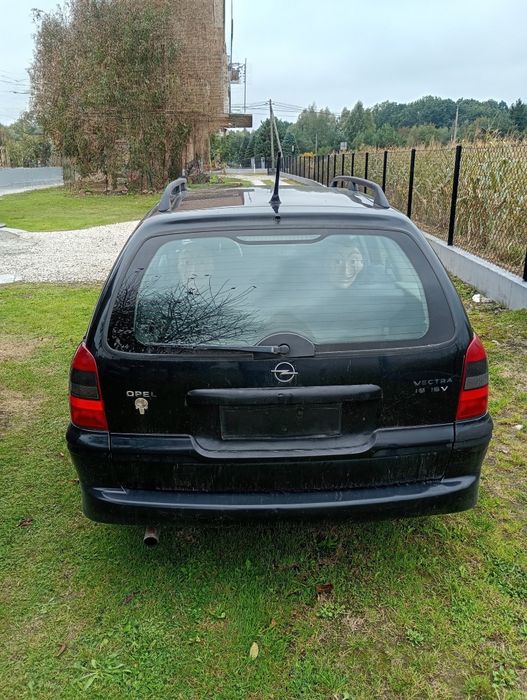 Opel Vectra 1.8 1999r B+G