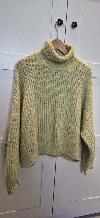 Golf damski roz.M  PULL& BEAR