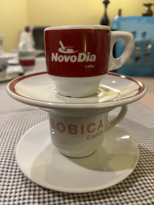 Vendo chavenas cafe conjuntos de 2