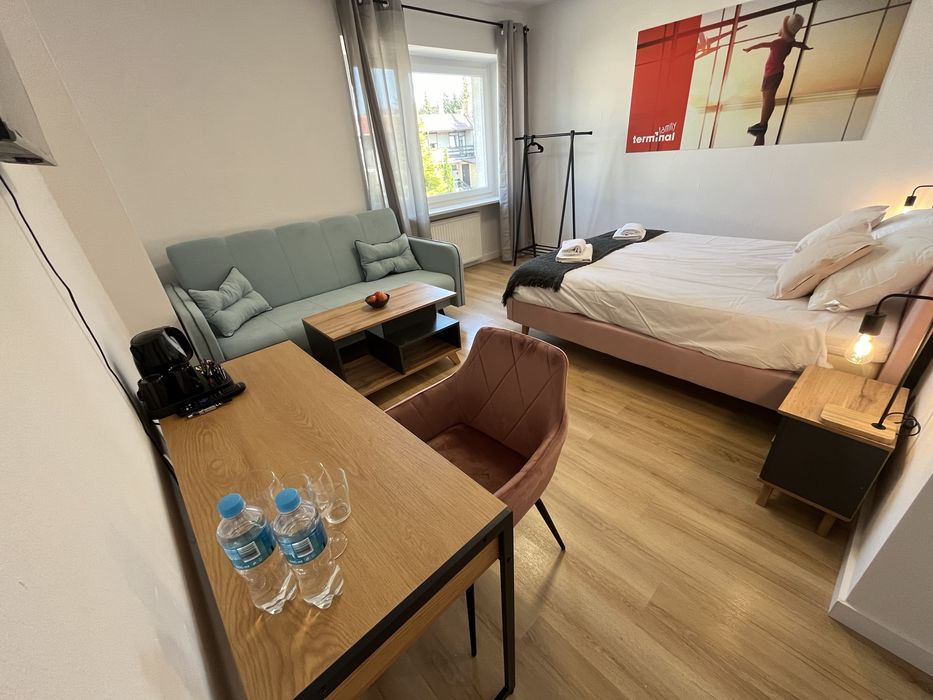 Terminal Family!! Pokoje przy lotnisku:) Miastkowska 45