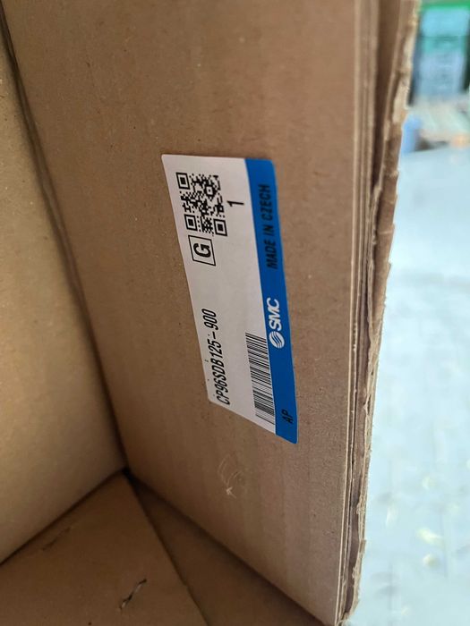 Siłowniki pneumatyczne SMC CP96SDB125-900