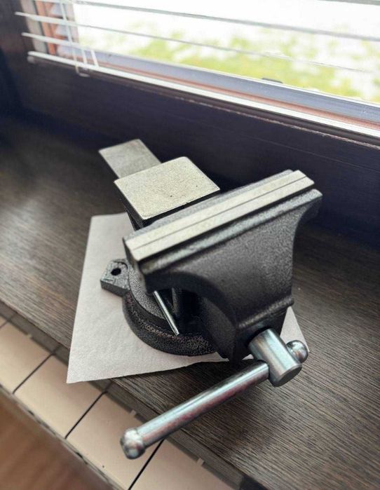 Imadło Ślusarskie Warsztatowe 125mm Obrotowe z Kowadło Żeliwne Stołowe