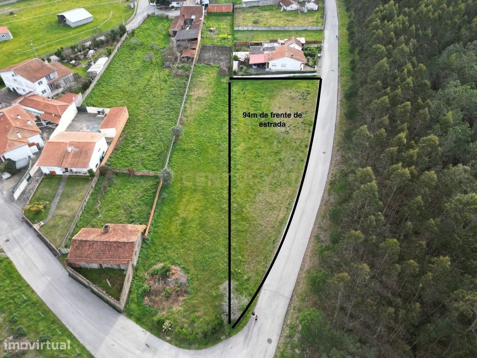 Terreno de 1.457 m² com Excelente Frente de Estrada – Oportunidade Úni — Marinha Grande, Leiria