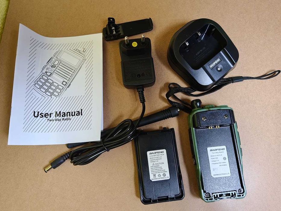 Walkie-Talkie Baofeng UV-S9 Plus 10W Tri-Band Novo a Estrear
