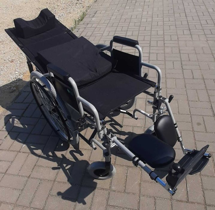 Wózek inwalidzki rama aluminiowa zmienny kąt oparcia i podnóżek