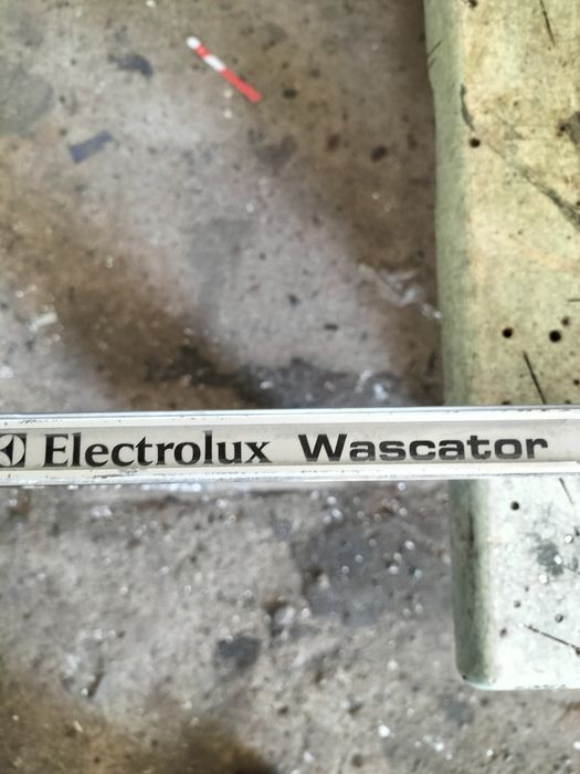 Sprzedam silnik trójfazowy.