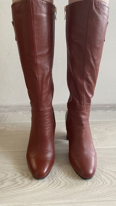 Шкіряні чоботи