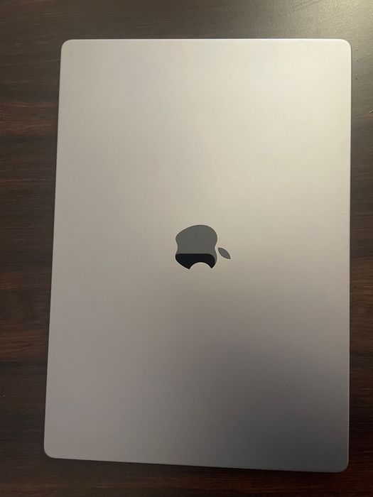 MacBook Pro 16, 32GB, 2021 rok, 1TB