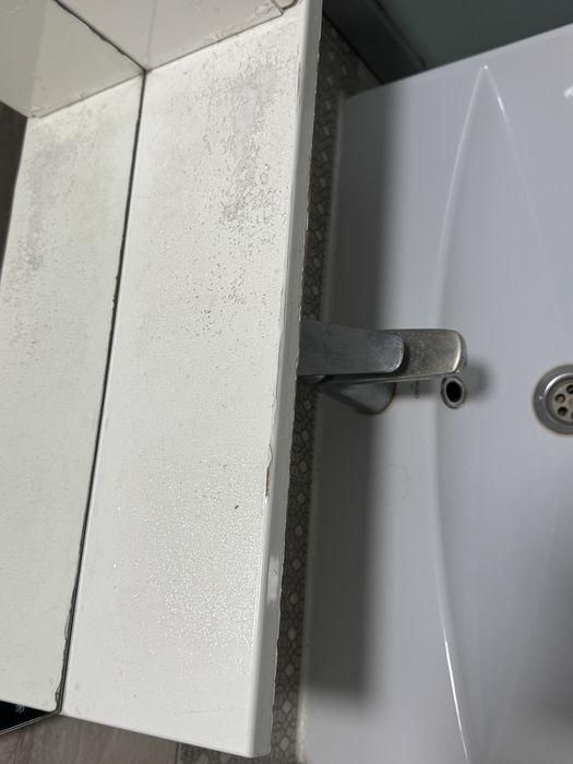 Зеркало для ванної кімнати.