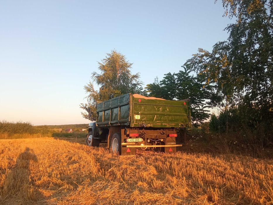 Доставка відсіву піску щебня та перевезення зернових культур