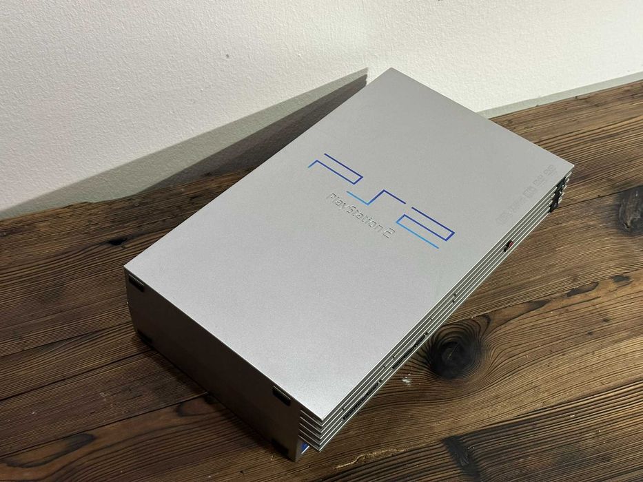 Kolekcja PS2 Silver + joystick + karta pamięci + okablowanie. - po serwisie
