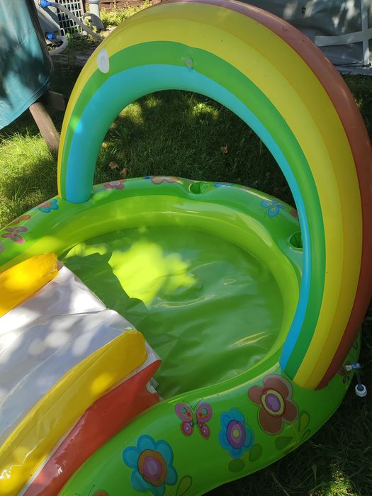 Basen dmuchany INTEX ze zjeżdżalnią