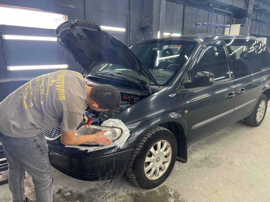 Полірування фар Полірування скла Ремонт автоскла Встановлення бі лед