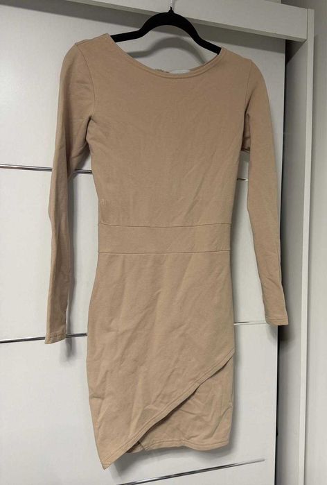 Beżowa sukienka "Cinamoon"