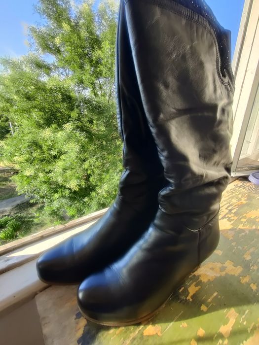 Женские кожанные зимние сапоги 41 размер