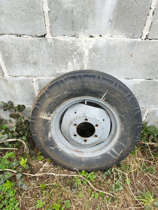 Opony i koło MF