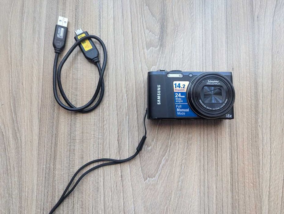 Фотоапарат Samsung WB-700