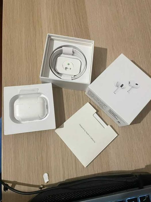 Apple AirPods Pro (2.ª Geração) Originais - Excelente Estado