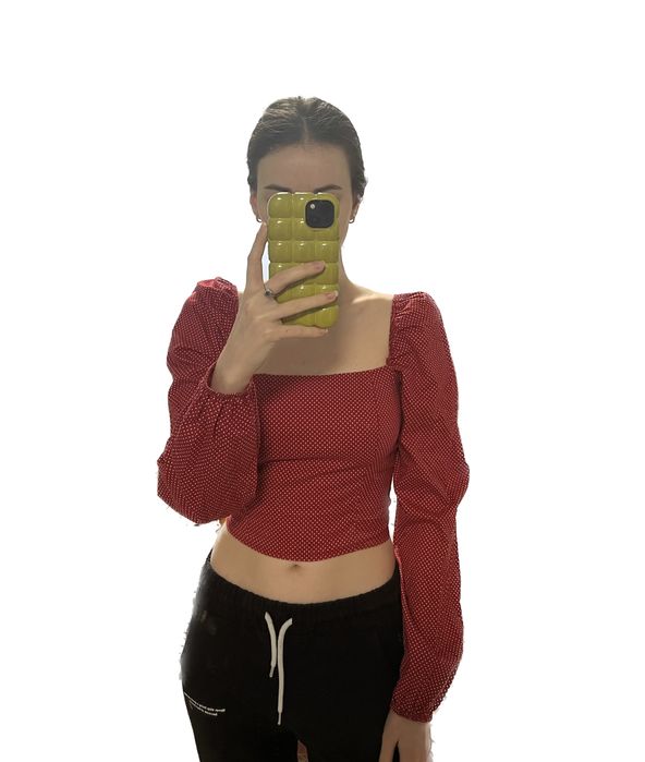 Коротка кофтинка довгим рукавом в горошок і кофта в квітковий принт