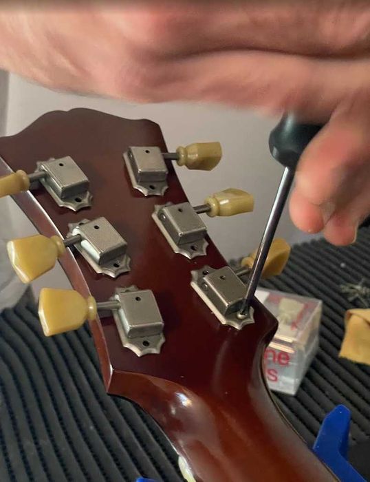 Dualibi Luthieria | Luthier Daniel – Setup, Manutenção e Construção