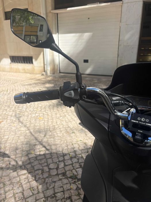 125 CCM Honda PCX Scooter