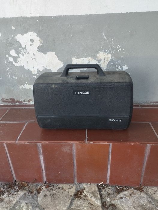 Vendo+C%C3%A2mara+de+v%C3%ADdeo+Sony+Trinicon+HVC-4000P64585158935171124